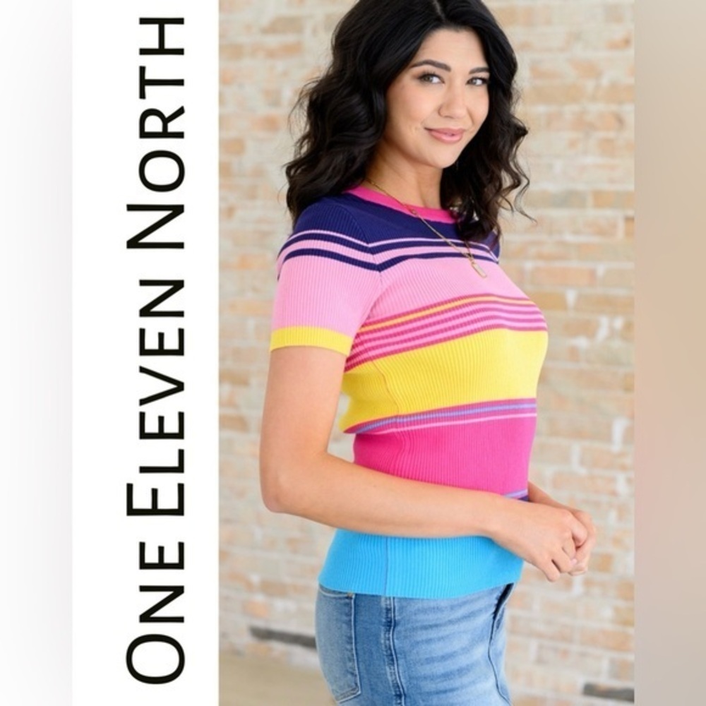 One Eleven North Women's Colorful Pink Yellow Blue Striped Tee Sz M